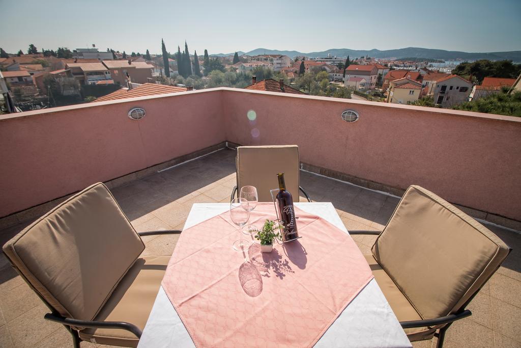 Hotel Hygge Biograd Na Moru Esterno foto