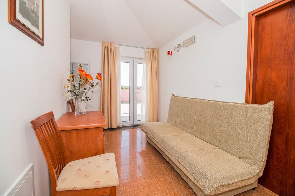 Hotel Hygge Biograd Na Moru Esterno foto